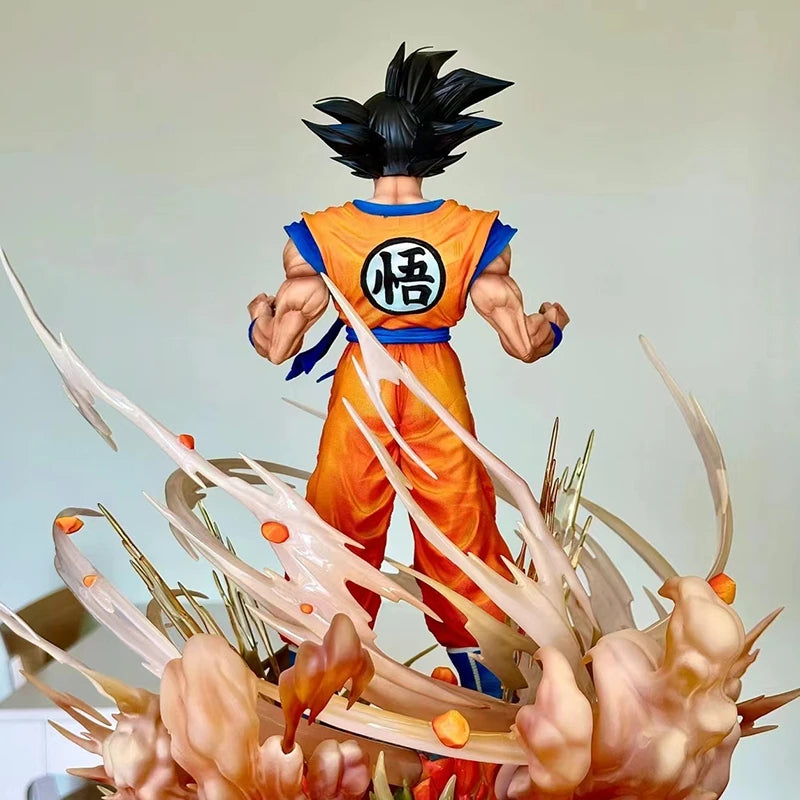 Son Goku Super Saiyan Action Figure - Image 3
